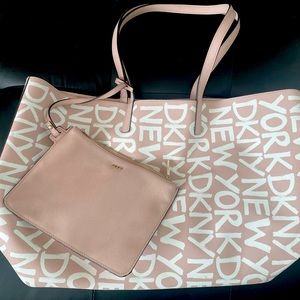 Authentic DKNY tote bag 💕
